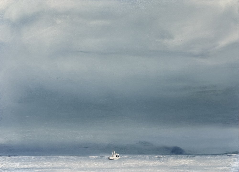 早朝の袋湾、船